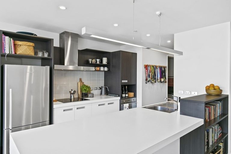 Photo of property in Republic Apartments, 2a/11 Tennyson Street, Te Aro, Wellington, 6011