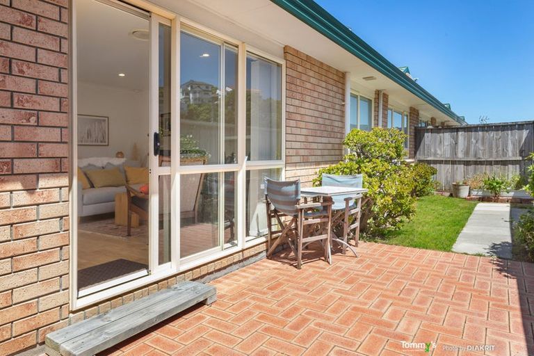 Photo of property in Miramar Villas, 11/6 Brussels Street, Miramar, Wellington, 6022