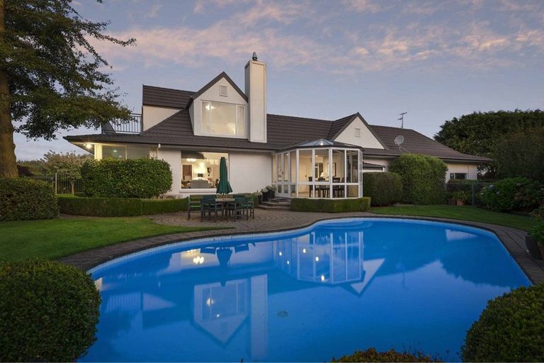 Photo of property in 352a Marshs Road, Halswell, Christchurch, 8025