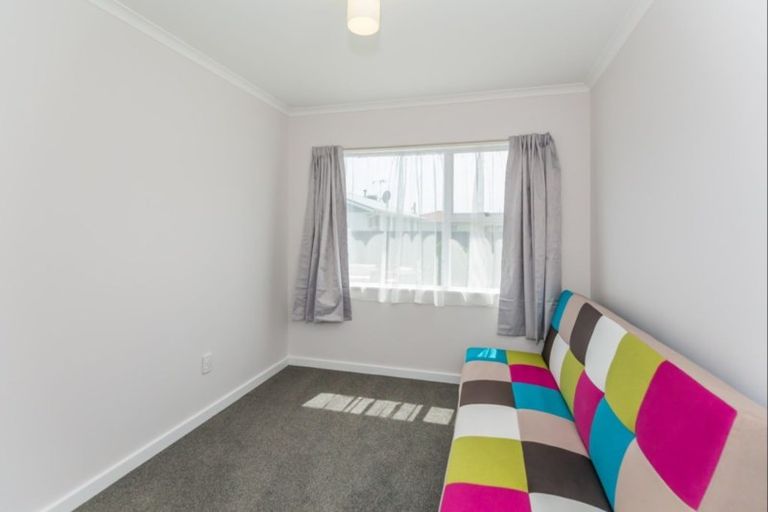 Photo of property in 25 Strathmore Avenue, Levin, 5510