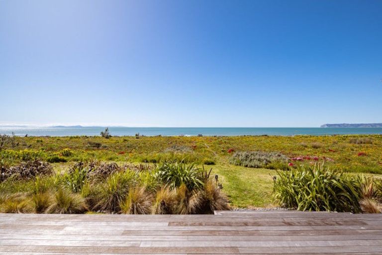 Photo of property in 112 Rarangi Beach Road, Rarangi, Blenheim, 7273