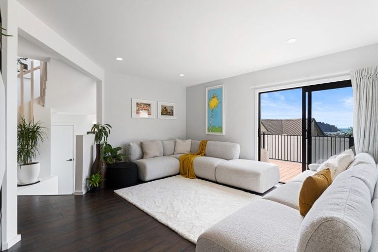 Photo of property in 107 Pacific View Drive, Whangamata, 3620