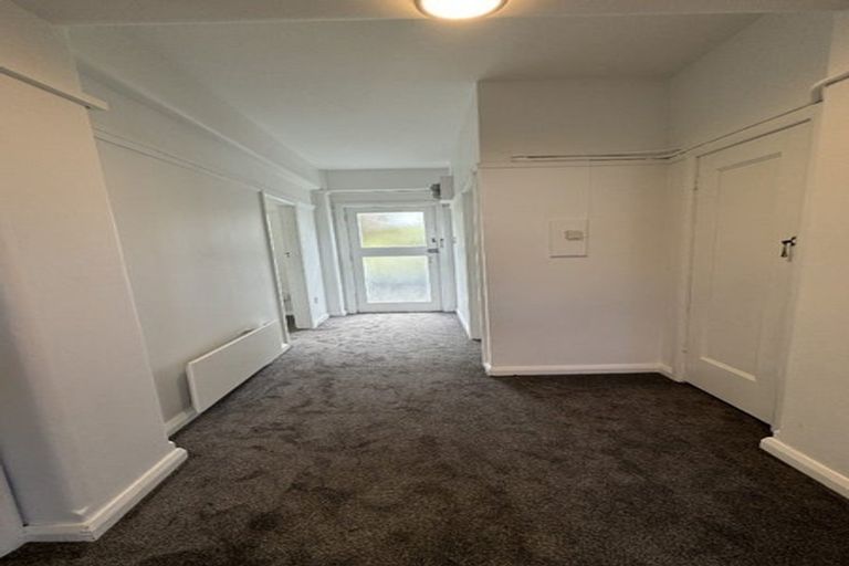 Photo of property in San Antonio Flats, 2/12 Kilbirnie Crescent, Kilbirnie, Wellington, 6022