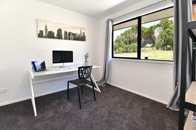 Photo of property in 79 Kanohi Road, Kaukapakapa, 0873