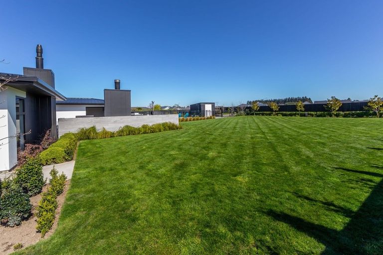 Photo of property in 25 Fairmont Rise, West Melton, 7618