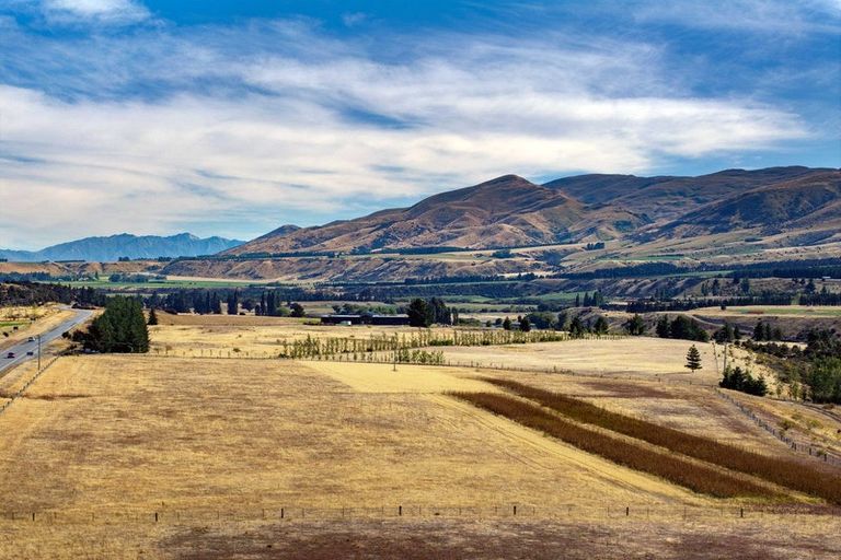 Photo of property in 3166 Luggate-cromwell Road, Queensberry, Cromwell, 9383