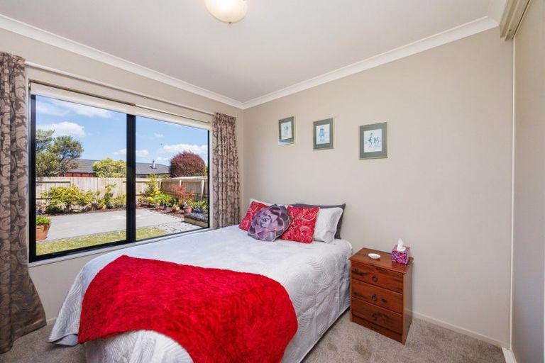 Photo of property in 4 Meridian Grove, Kelvin Grove, Palmerston North, 4414