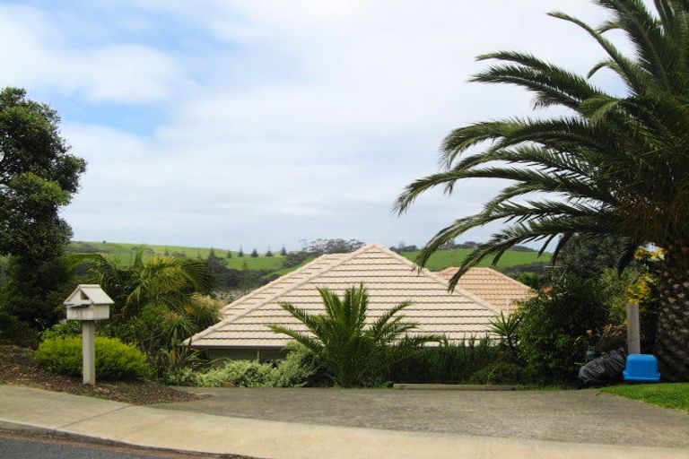 Photo of property in 38 Everard Avenue, Army Bay, Whangaparaoa, 0930