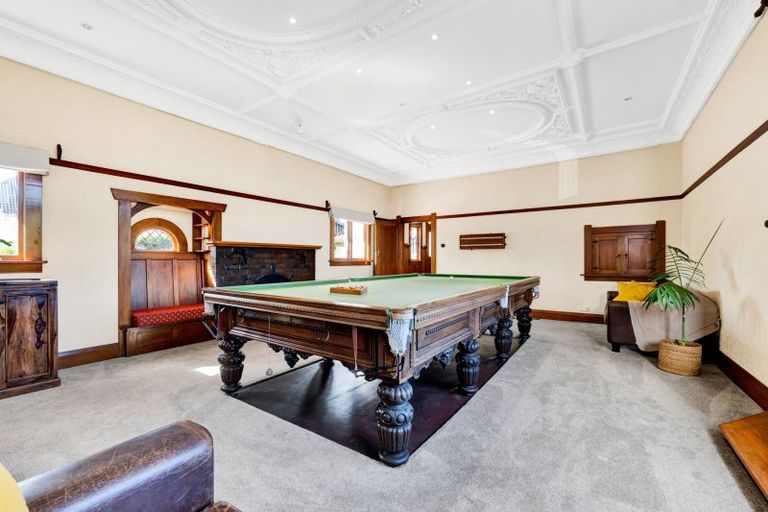 Photo of property in 6 Ridge Lane, New Plymouth, 4310