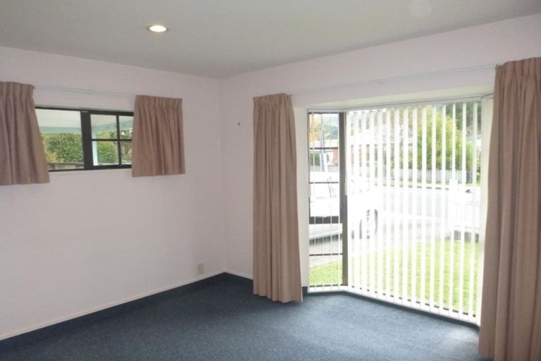 Photo of property in 14a Holdsworth Avenue, Trentham, Upper Hutt, 5018