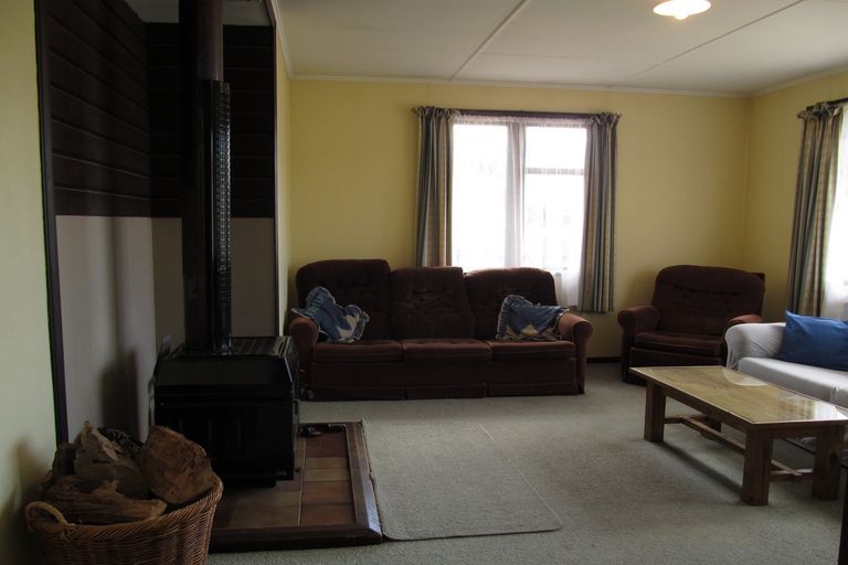 Photo of property in 38 Marslin Street, Alexandra, 9320