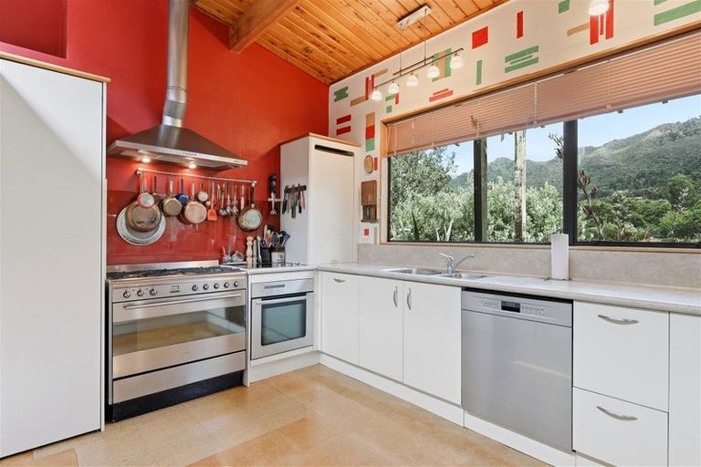 Photo of property in Twin Waters Lodge, 30 Totara Avenue, Collingwood, 7073