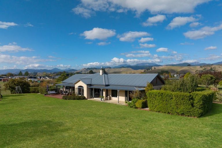 Photo of property in 19 Whiting Drive, Wakefield, 7025