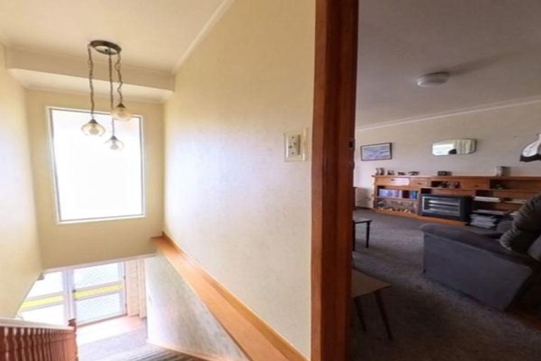 Photo of property in 21 Cameron Street, Papakura, 2110