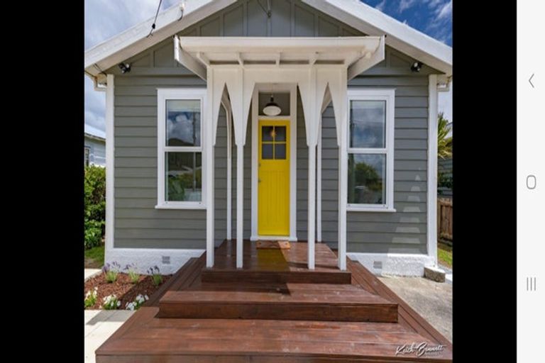 Photo of property in 50 York Street, Moera, Lower Hutt, 5010