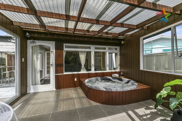 Photo of property in 82 Oxford Terrace, Epuni, Lower Hutt, 5011