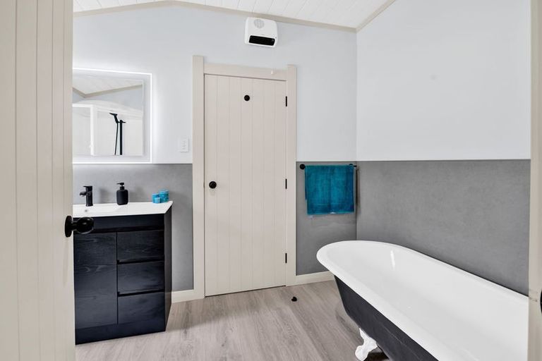 Photo of property in 80 Conway Road, Eltham, 4322