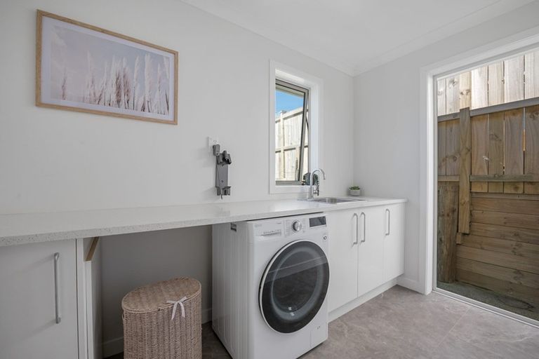 Photo of property in 22 Jeroboam Loop, Kumeu, 0810