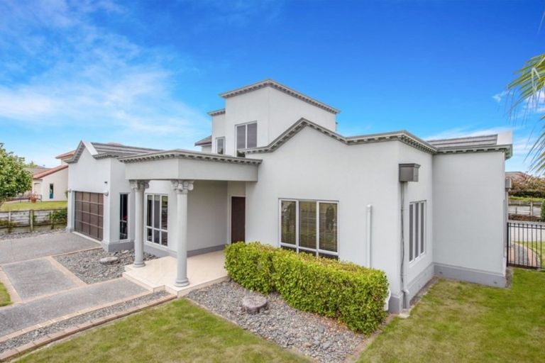 Photo of property in 39 Caversham Drive, Rototuna, Hamilton, 3210