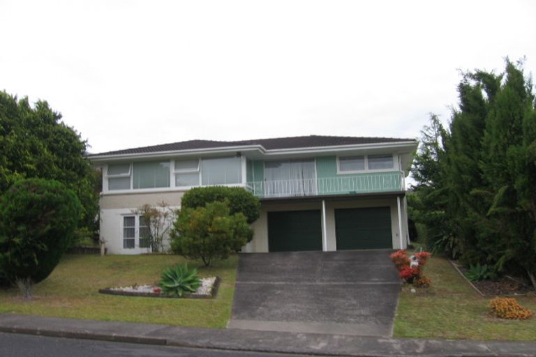 Photo of property in 15 Marywil Crescent, Hillcrest, Auckland, 0627