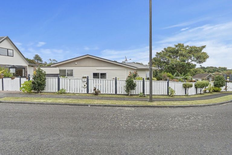 Photo of property in 3 Jensen Place, Frankleigh Park, New Plymouth, 4310