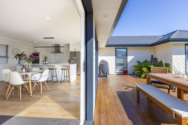 Photo of property in 8 Meech Way, Frimley, Hastings, 4120