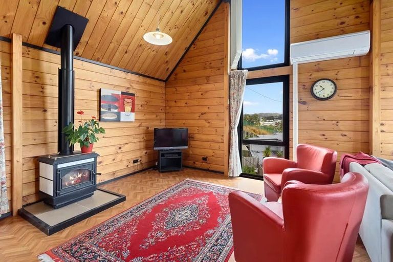 Photo of property in 16 The Bluff, Riverside, Whangarei, 0112