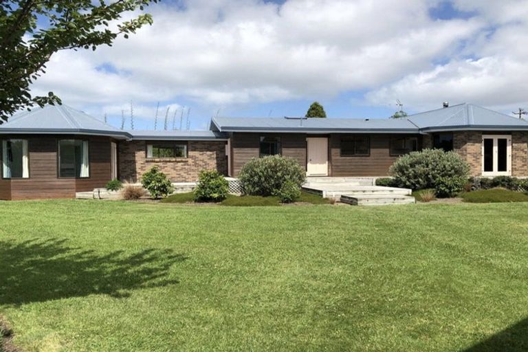 Photo of property in 153 Taha Road, Waimauku, 0881