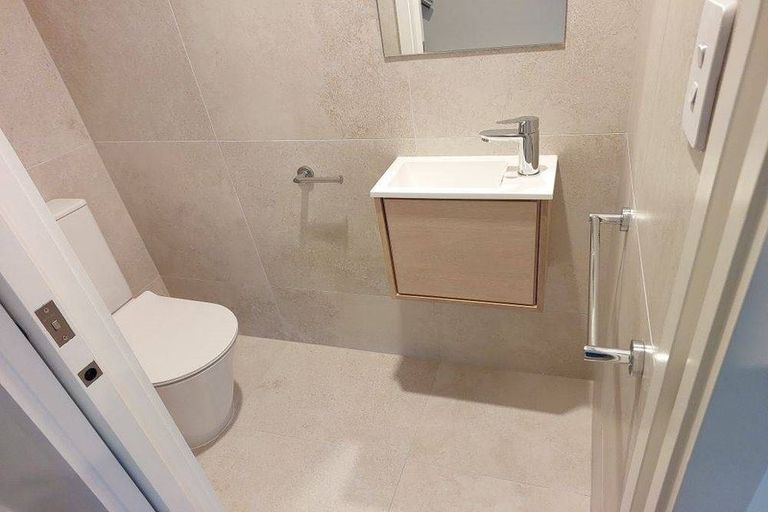 Photo of property in 19 Gunn Way, Hobsonville, Auckland, 0616