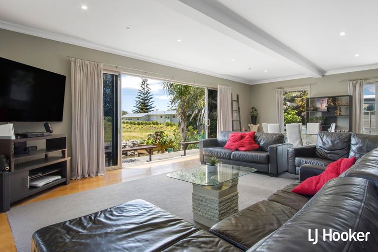 Photo of property in 4 Wilson Road, Waihi Beach, 3611