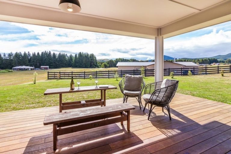 Photo of property in 5/500 Kinloch Road, Kinloch, Taupo, 3377
