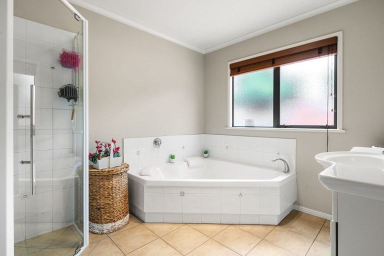 Photo of property in 25 Millennium Heights, Flagstaff, Hamilton, 3210