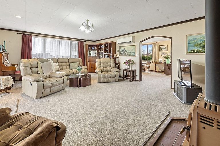 Photo of property in 12 Kakapo Street, Gore, 9710