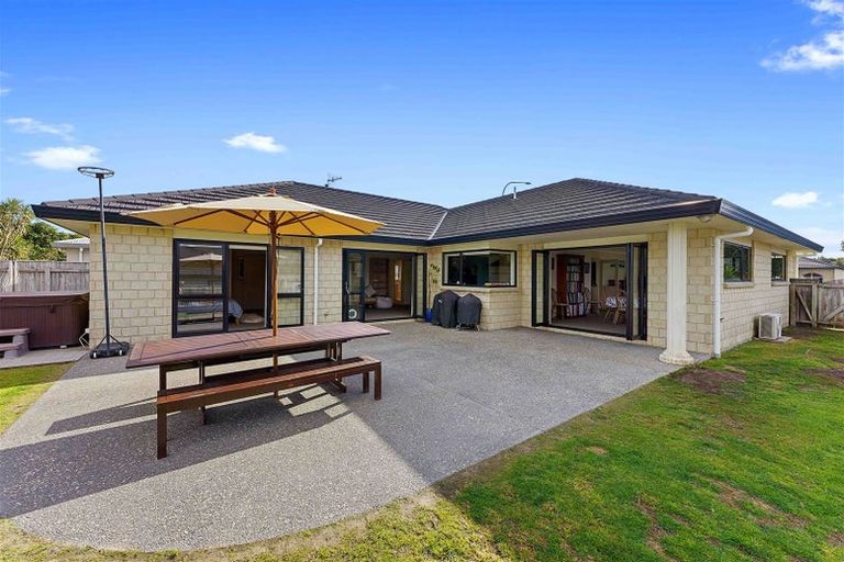 Photo of property in 82 The Drive, Paraparaumu Beach, Paraparaumu, 5032