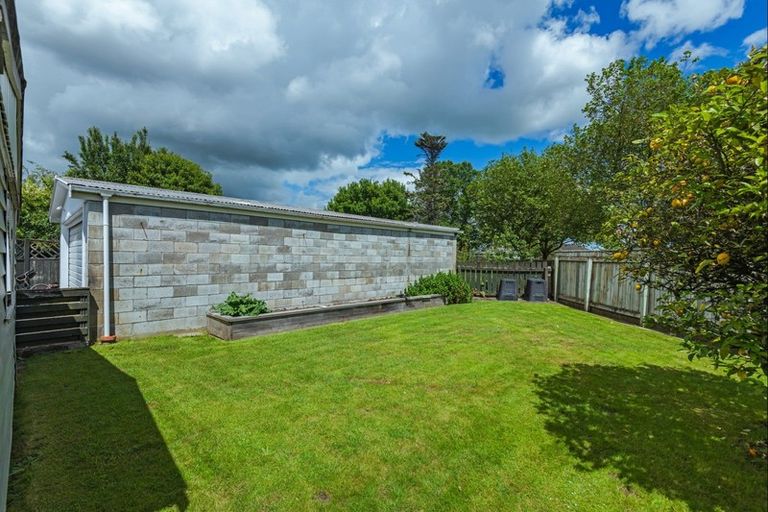 Photo of property in 7 Panako Place, Awapuni, Palmerston North, 4412