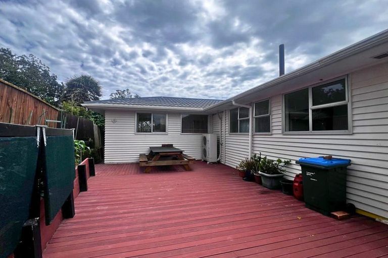 Photo of property in 6 Patiki Place, Titahi Bay, Porirua, 5022