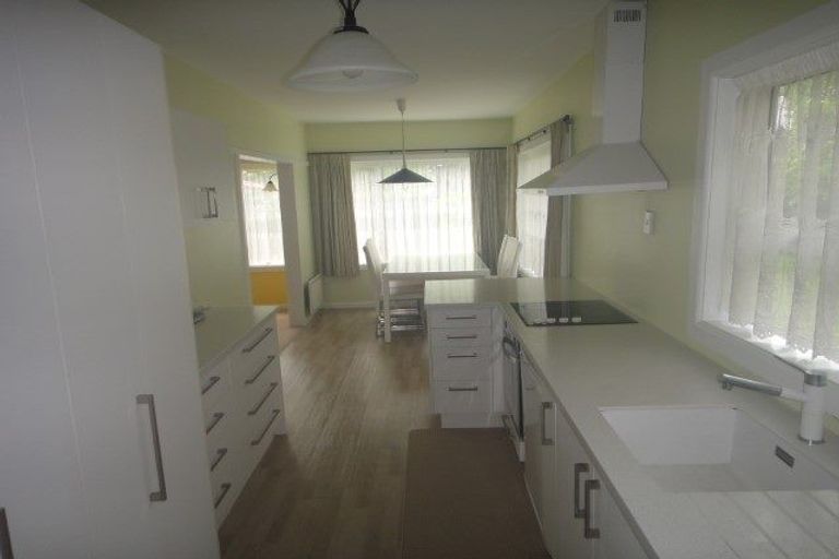 Photo of property in 308 Riccarton Road, Upper Riccarton, Christchurch, 8041