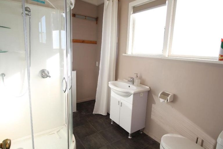 Photo of property in 25 Shortland Street, Caversham, Dunedin, 9011