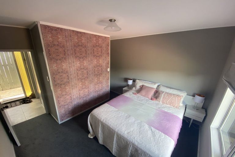 Photo of property in 12 Scott Street, Moturoa, New Plymouth, 4310