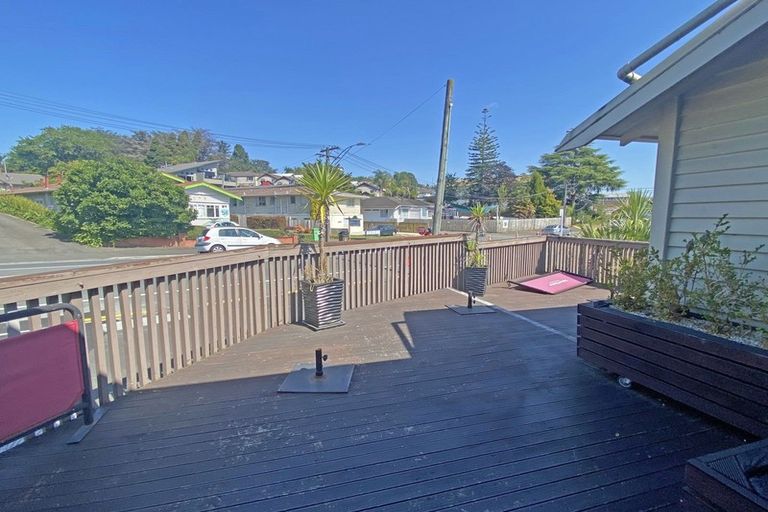 Photo of property in 82 Palmerston Street, Hamilton Lake, Hamilton, 3204