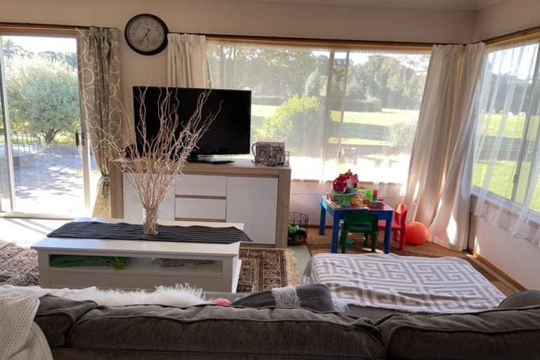 Photo of property in 2/25 Mccrystal Avenue, Bucklands Beach, Auckland, 2012