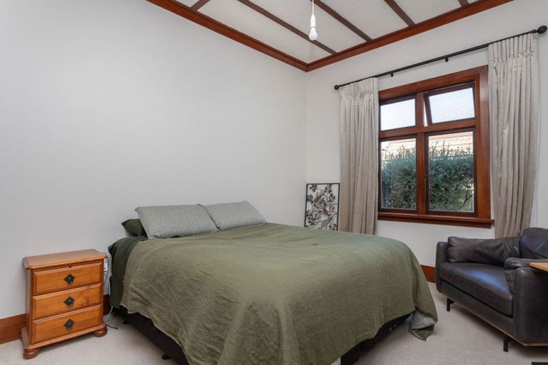 Photo of property in 24 Chamberlain Street, Dannevirke, 4930