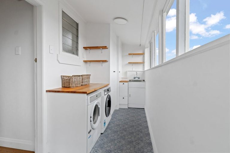 Photo of property in 236 Birkdale Road, Birkdale, Auckland, 0626