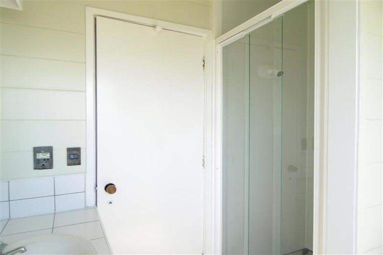 Photo of property in 56 Kennedy Avenue, Forrest Hill, Auckland, 0620