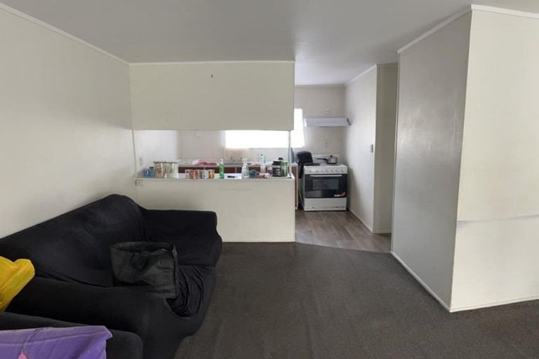 Photo of property in 2/50 Moncrieff Avenue, Clendon Park, Auckland, 2103