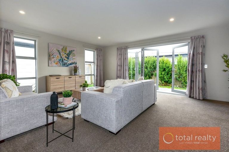 Photo of property in 11 Hamill Road, Halswell, Christchurch, 8025