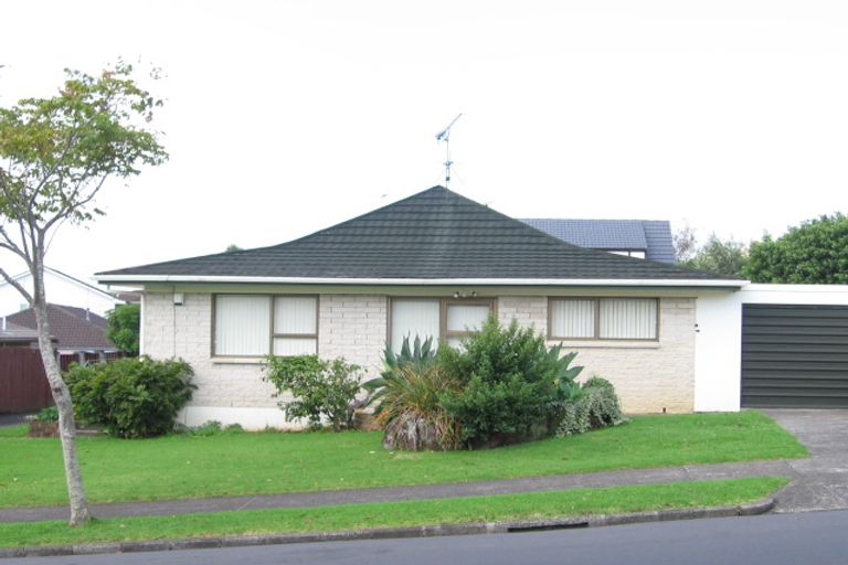 Photo of property in 2/133 Glenmore Road, Sunnyhills, Auckland, 2010