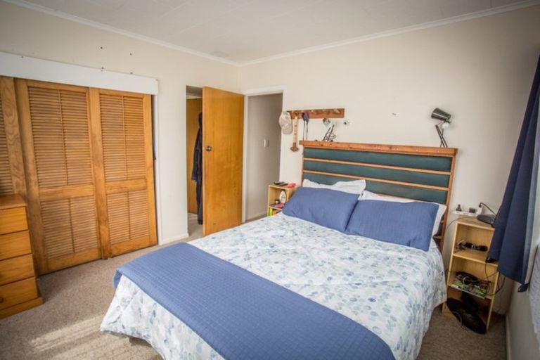 Photo of property in 30 Ruapehu Street, Paraparaumu, 5032