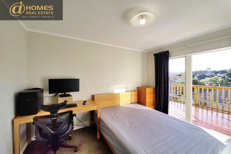 Photo of property in 3/263a Titirangi Road, Titirangi, Auckland, 0604