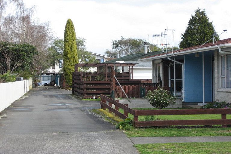 Photo of property in 2/808 Gordon Road, Raureka, Hastings, 4120